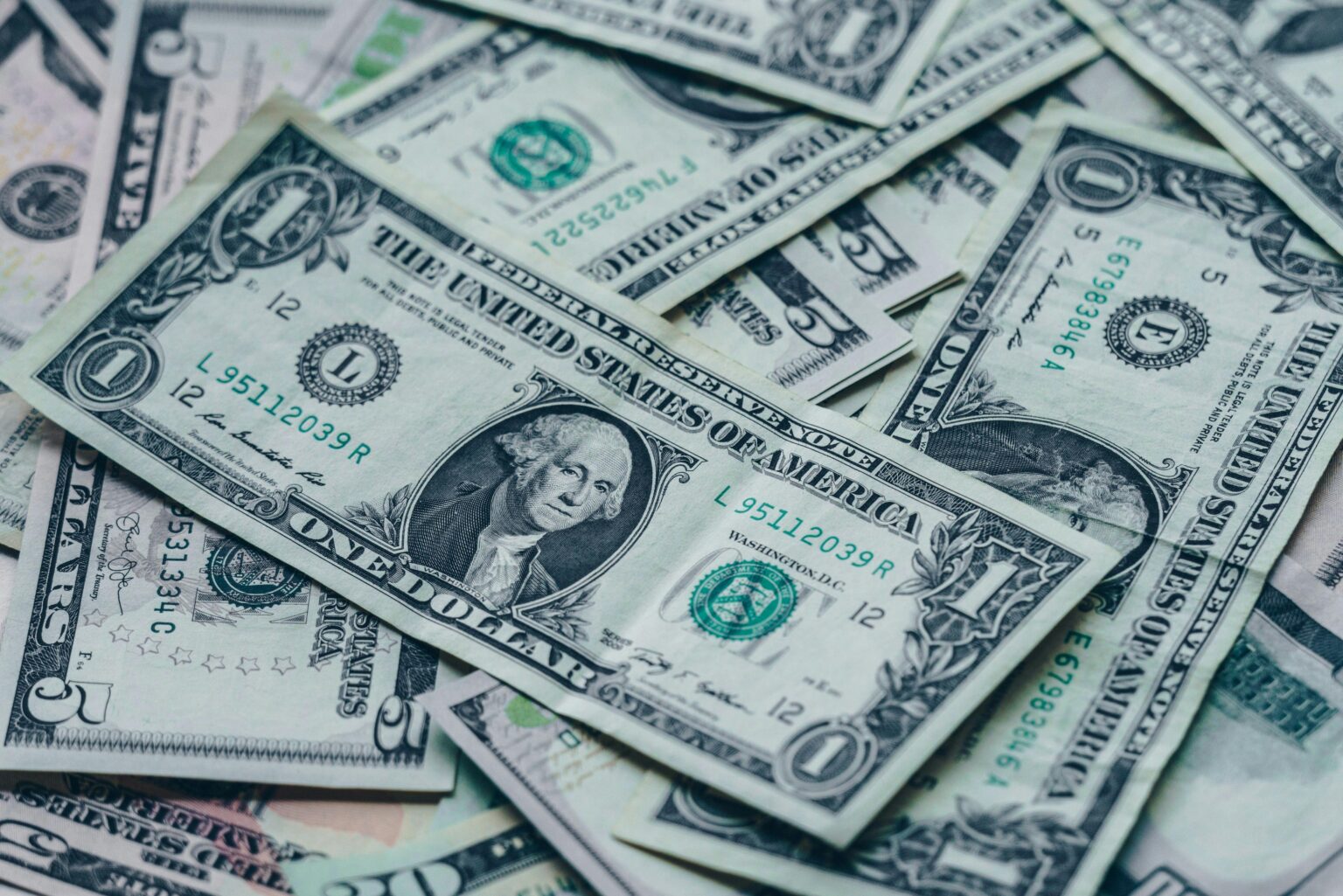 How Easy a Bail Bondsman Can Make the Process for You